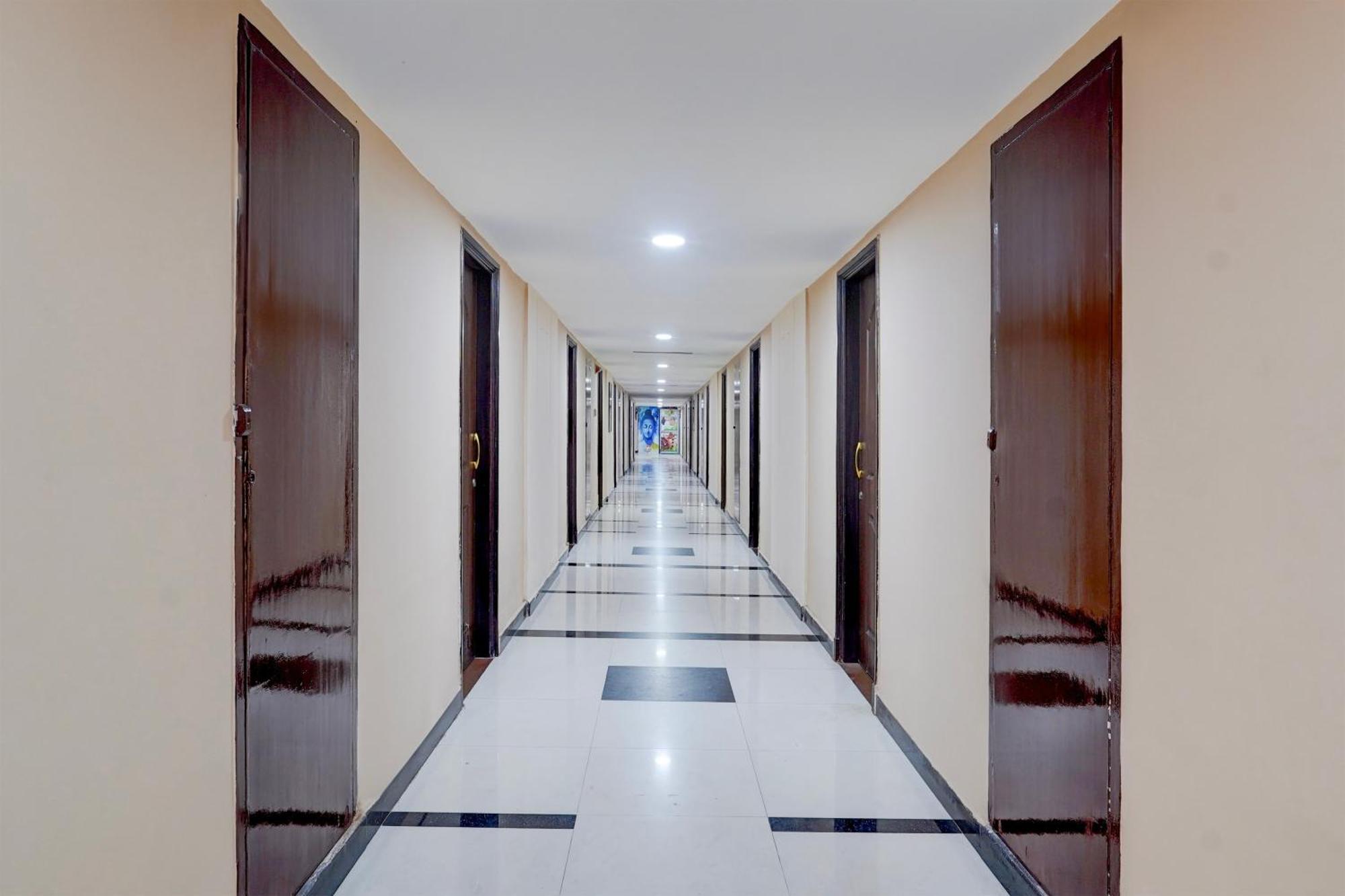 钦奈 Super Townhouse Koyambedu酒店 外观 照片